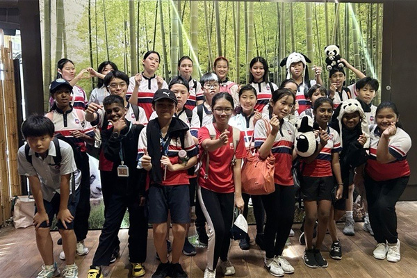 Đi Dã Ngoại và Trải Nghiệm Học Tập Tại DIMENSIONS